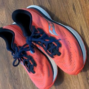 Saucony Triumph 19 women's 9.5